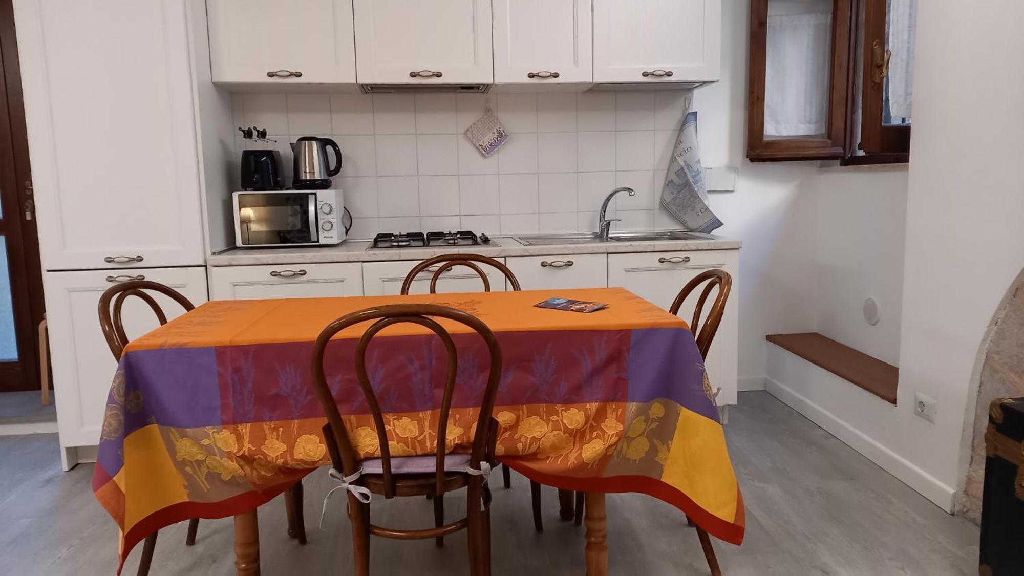 Casa Vacanze "Alcentro" Асизи Екстериор снимка
